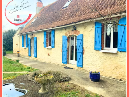 grande maison de caractère avec 3 hectares environ de terrain et plusieurs dépendances