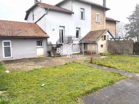 maison de ville 6 piéces de 139 m2 à uckange (57270)