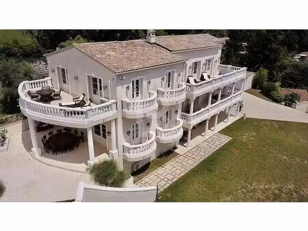 vente maison 11 pièces 385 m² tourrettes-sur-loup (06140)