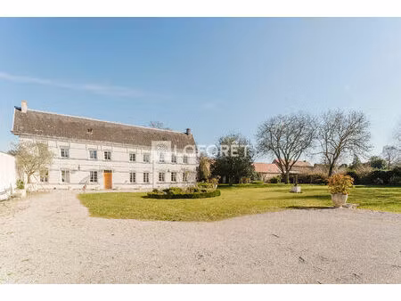 propriété de 200 m² sur une parcelle de 3000 m² à 5 minutes du centre hospitalier