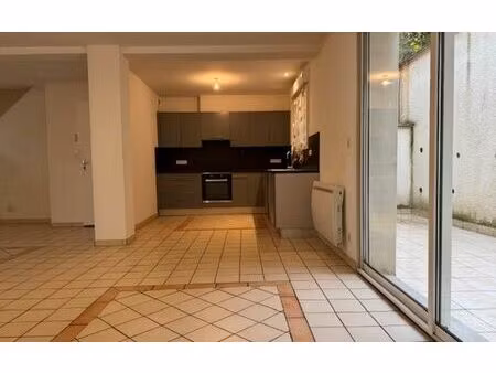location maison  90 m² t-4 à mazamet  670 €
