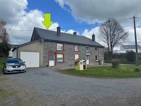 maison mitoyenne en pierres du pays