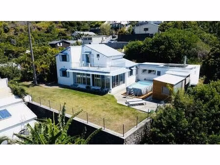 vente maison 6 pièces 189 m² l’étang-salé (97427)