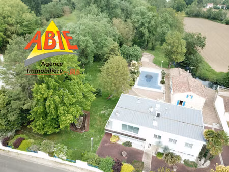 vente maison 7 pièces 284 m² magné (79460)