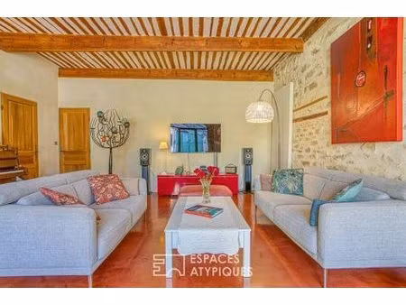 mas avec terrain arboré  cachet et douceur de vivre