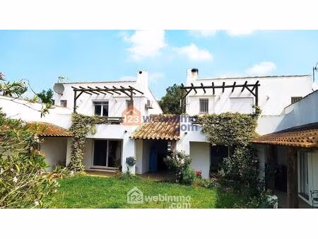 vente maison 10 pièces 320 m² saintes-maries-de-la-mer (13460)