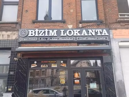 bâtiment commercial