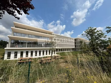 location bureau 566 m² à aix-en-provence (13290)