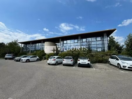 location bureau 526 m² à aix-en-provence (13290)