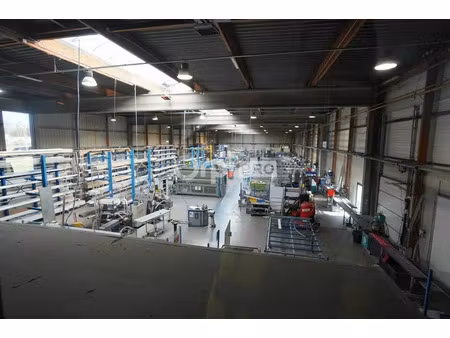 messagerie à louer de 4 412m2 a vendre ou a louer