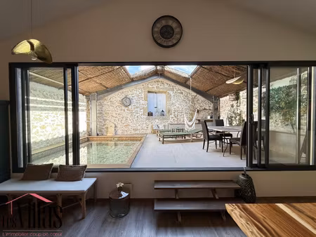 remise rénovée avec deux logements locatifs indépendants -