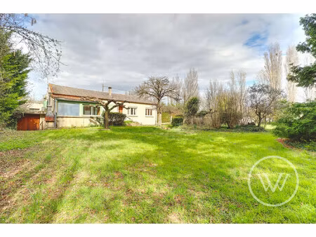 maison plain-pied t6 de 153m² sur 2390m² de terrain  montmeyra