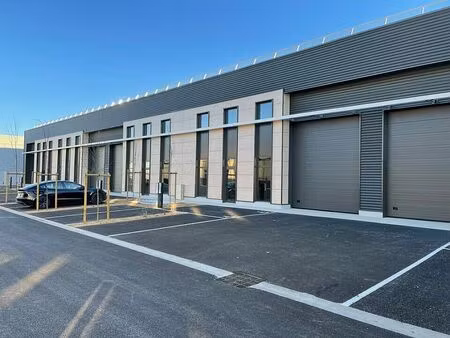 vente local d'activités gallargues le montueux 750 m²