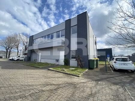 location local d'activités merignac 432 m²