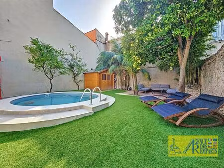 maison d’exception dans le vieil antibes avec jardin et piscine - un bijou rare !