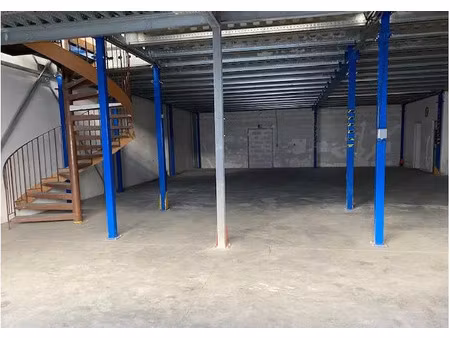 location local industriel 358 m² à la courneuve (93120)