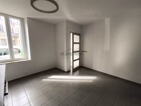 vente maison 5 pièces 100 m² à fabrezan (11200)  113 000 €
