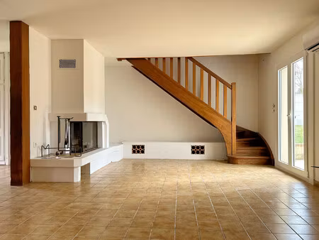 maison 4 chambre - jardin - garage