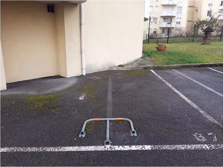 location garage à annecy (74960)
