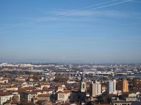 location appartement 3 pièces 68 m² à oullins-pierre-bénite (69600)