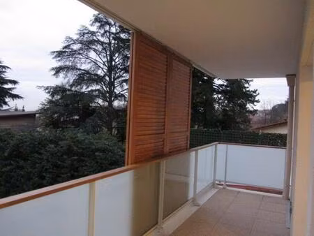 location appartement 4 pièces 85 m² à oullins-pierre-bénite (69600)