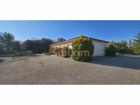 bureau 400m2 sur 2500m2 de terrain