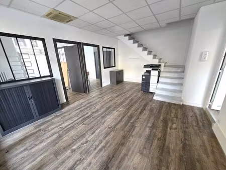 location local commercial 5 pièces