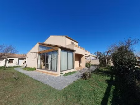 vente maison 4 pièces 174 m² vias (34450)