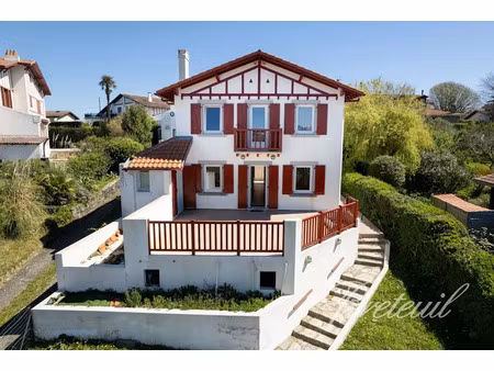 vente maison 6 pièces 130 m² à guethary (64210)  1 630 000 €