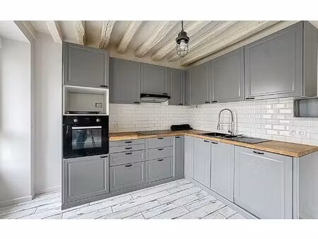 maison favières 168 m² t-6 à vendre  449 000 €