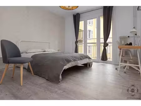 location meublée appartement 1 pièce 13.63 m² à chambery (73000)  450 €