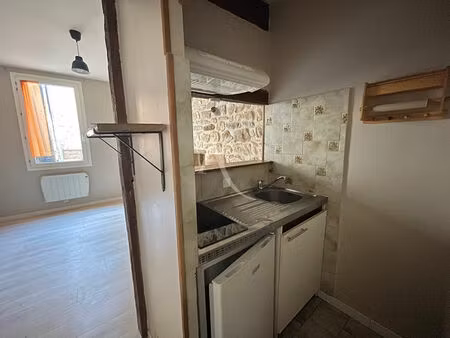 location appartement 2 pièces 31 m² à cordes-sur-ciel (81170)