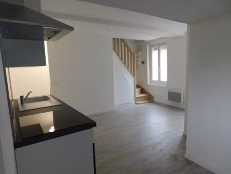 location appartement 2 pièces  33.00m²  étrépagny