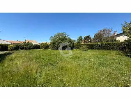 vente terrain à longeville-sur-mer (85560) : à vendre / 770m² longeville-sur-mer