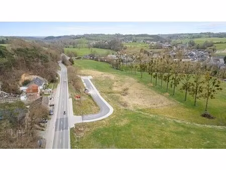 terrain libre de constructeur de 2595 m² à vendre à mortroux