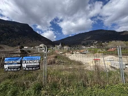 terrain de 602 m² à veurey-voroize