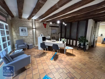 local commercial à louer 94.2 m² - azay-le-rideau (37) - 1 500€