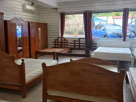 trinite- local 128.77 m2