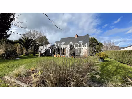 baden  proche port blanc  maison de 164m² avec 5 chambres sur 1500m² de terrain