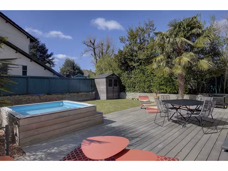 corps de ferme 140m2 4 chambres avec jardin au calme