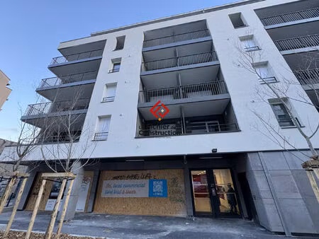 location commerce 88 m² à grenoble (38000)