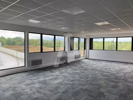 a vendre - programme neuf en vefa à plaisir dans le parc des gatines - locaux mixte activi