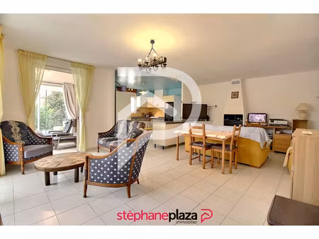 vente maison bormes-les-mimosas 83230 - - surface privée
