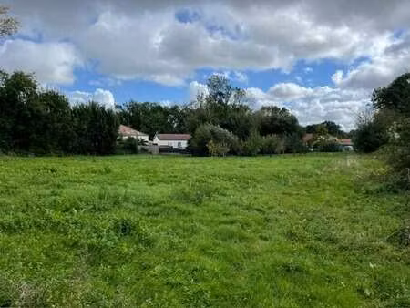 vente terrain à moutiers-les-mauxfaits (85540) : à vendre / 2294m² moutiers-les-mauxfaits