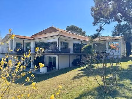 vente maison piscine à la tranche-sur-mer (85360) : à vendre piscine / 235m² la tranche-su