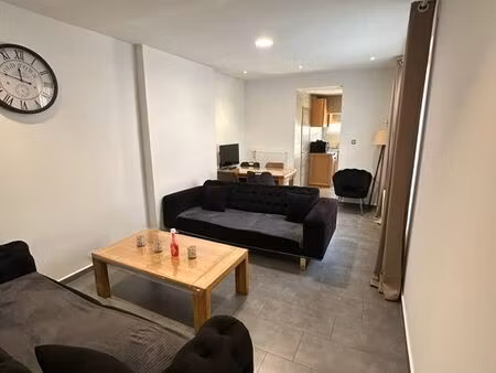 joli appartement 2 chambres avec terrasse et jardin