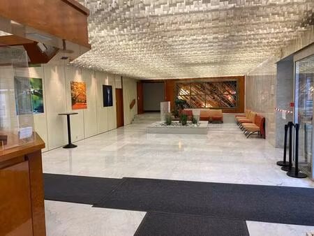 /bureaux fonctionnels   lumineux au loyer économique