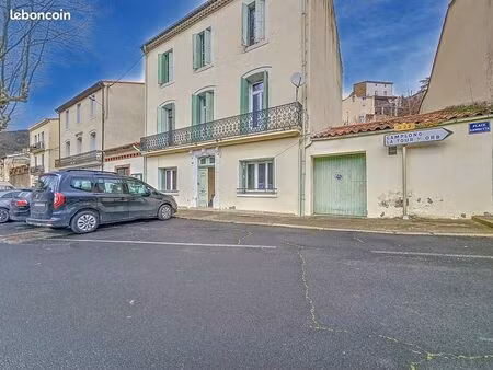 maison 9 pièces 246 m²