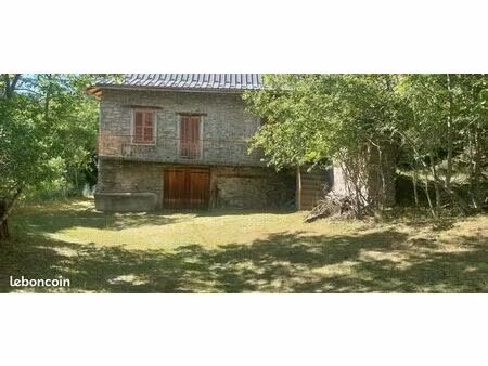 maison de campagne située sur la commune de montclar