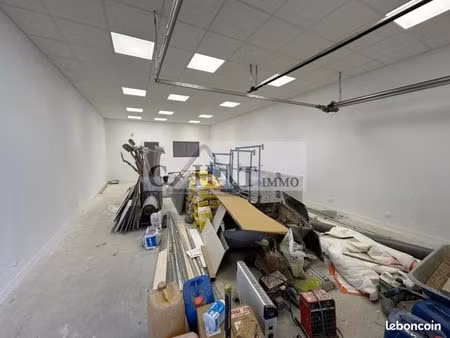 local industriel 140 m²